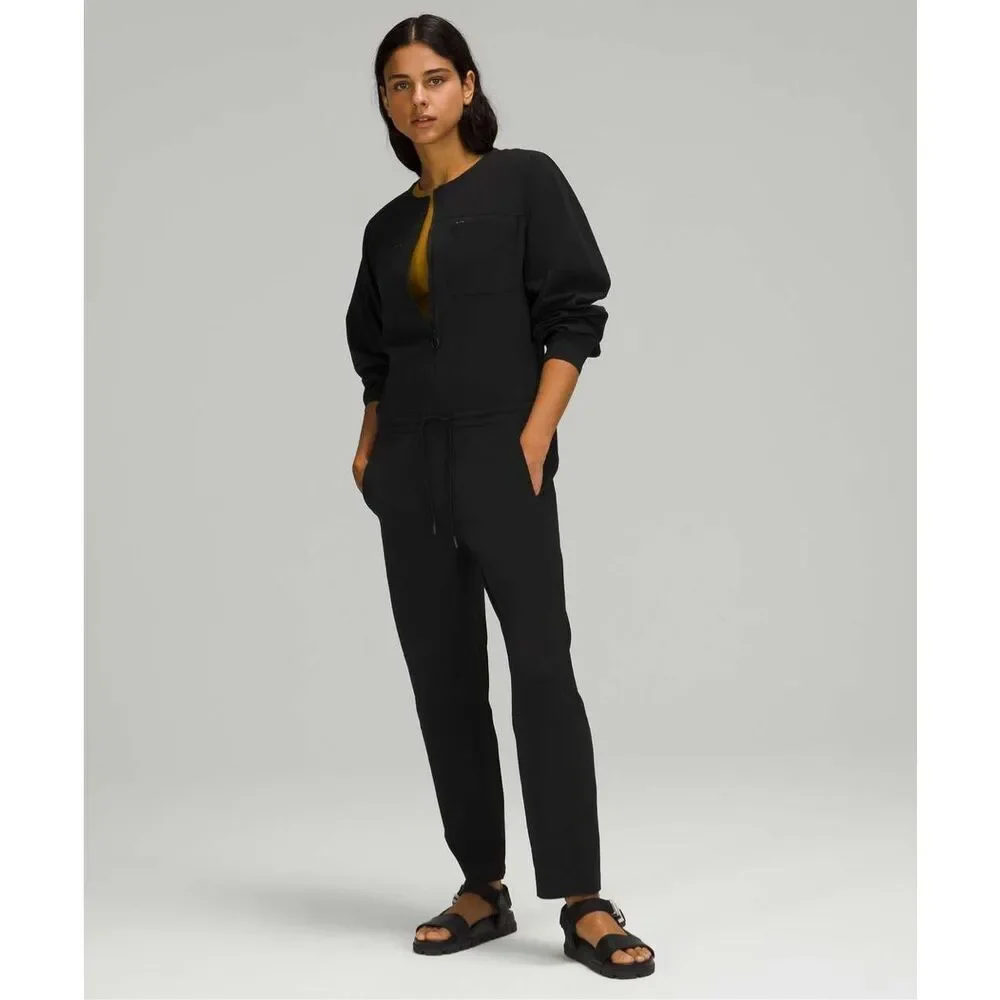 Lululemon Ventlight Zippered Jumpsuit in Black Size 4